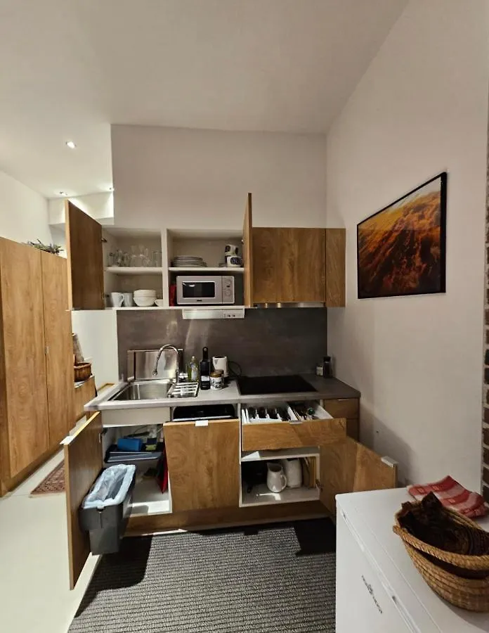 Caro'S Gartenwohnung Vienna Apartment